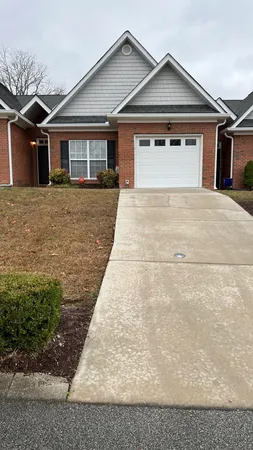 $2,000 | 1005 Grey Oaks Lane, Chattanooga, TN 37421