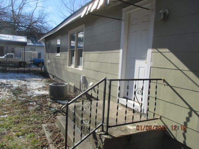 906 North Spring Street Murfreesboro, TN 37130 - Photo 9 of 10 Back