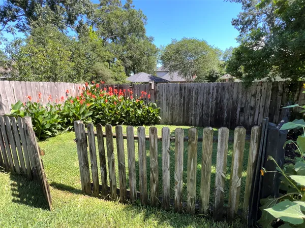 $550,000 | 30707 Melcrest Estates Drive, Spring, TX 77386