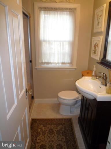 13218 Club Road Hagerstown, MD 21742 - Photo 9 of 18 Bath #1