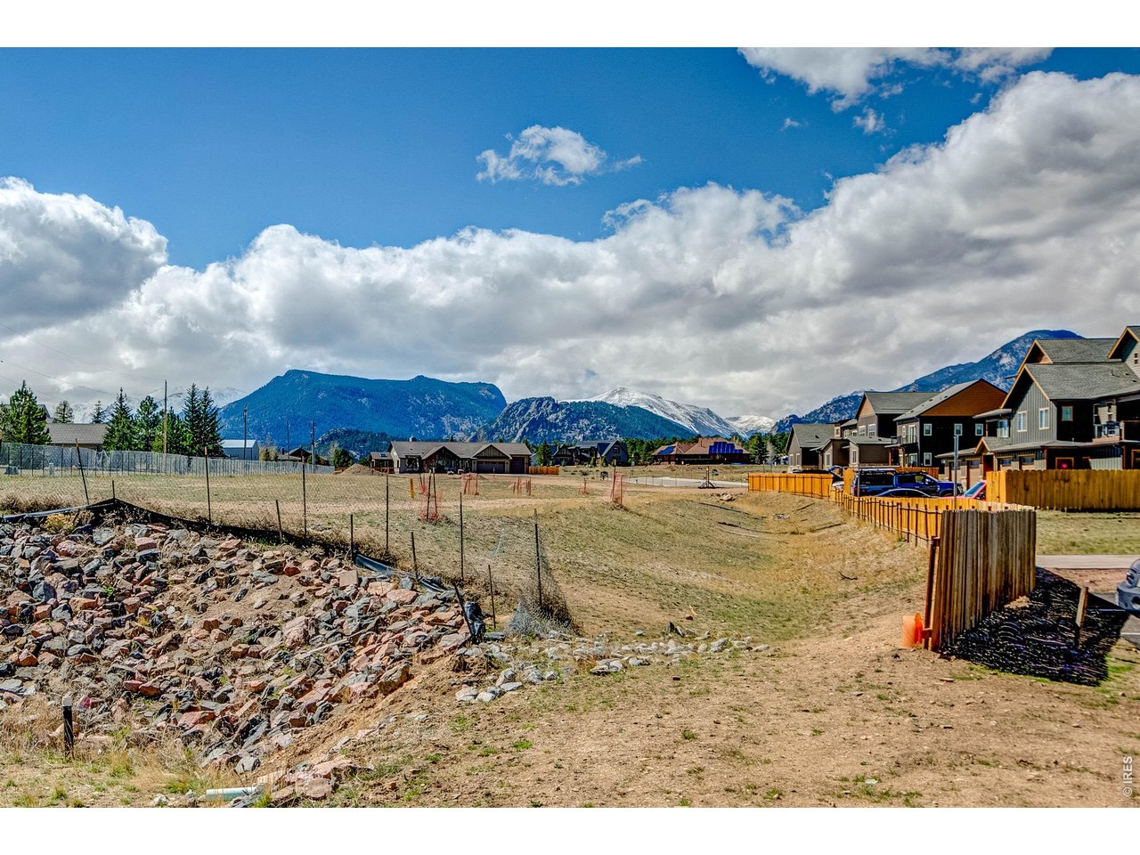 1802 Wildfire Road, Unit 204 Estes Park, CO 80517 - Photo 2 of 37