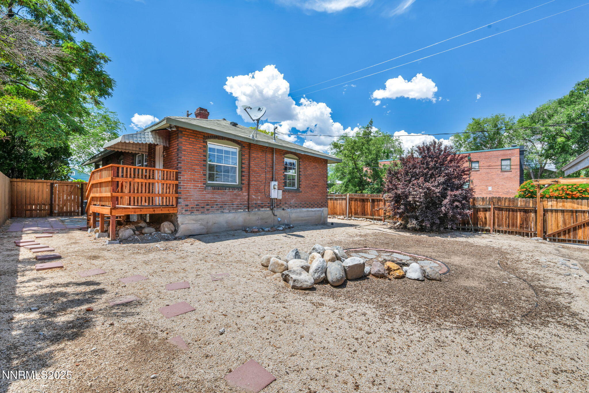 960 Ralston Street Reno, NV 89503 - Photo 34 of 59 a front view of a house with a yard