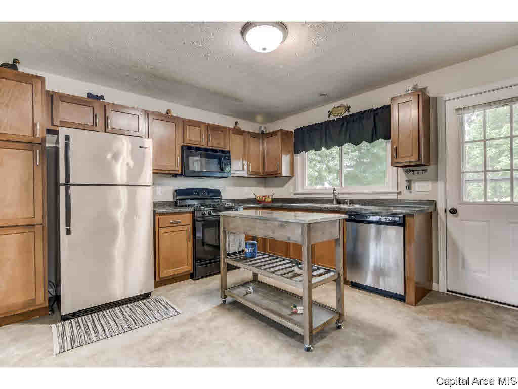 553 East Andrew Road Springfield, IL 62707 - Photo 6 of 17 Gallery Image 6