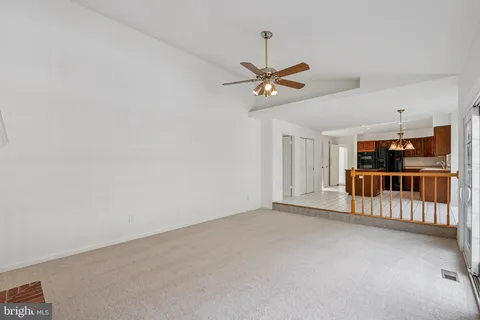 $922,000 | 15056 Brown Post Lane, Centreville, VA 20121