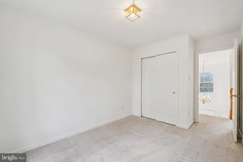 $922,000 | 15056 Brown Post Lane, Centreville, VA 20121