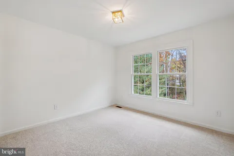 $922,000 | 15056 Brown Post Lane, Centreville, VA 20121