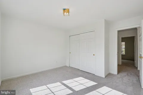 $922,000 | 15056 Brown Post Lane, Centreville, VA 20121