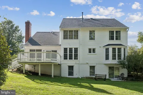 $922,000 | 15056 Brown Post Lane, Centreville, VA 20121