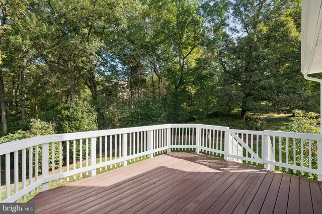 $922,000 | 15056 Brown Post Lane, Centreville, VA 20121