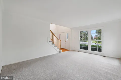 $922,000 | 15056 Brown Post Lane, Centreville, VA 20121