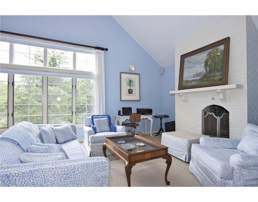5 Camelback Way Westerly, RI 02891 - Photo 8 of 10 Den/Family/Great Room.
