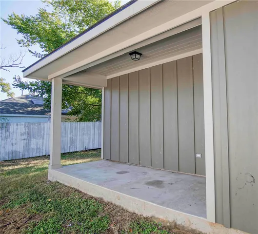 $244,900 | 811 Dansby Street, Bryan, TX 77803