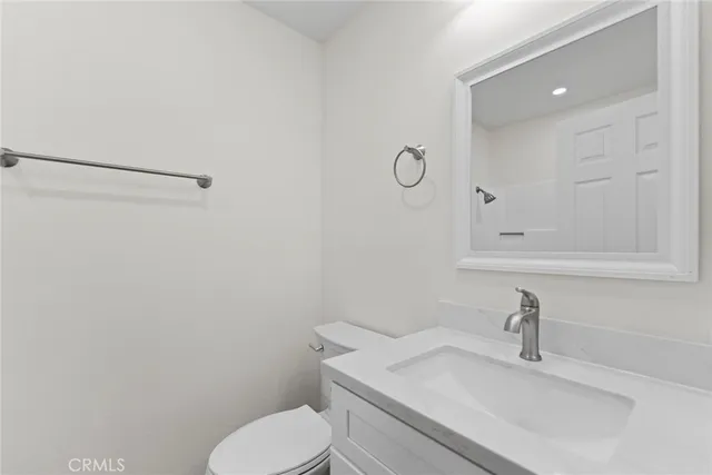 $499,999 | 711 West 1st Street, Santa Ana, CA 92701