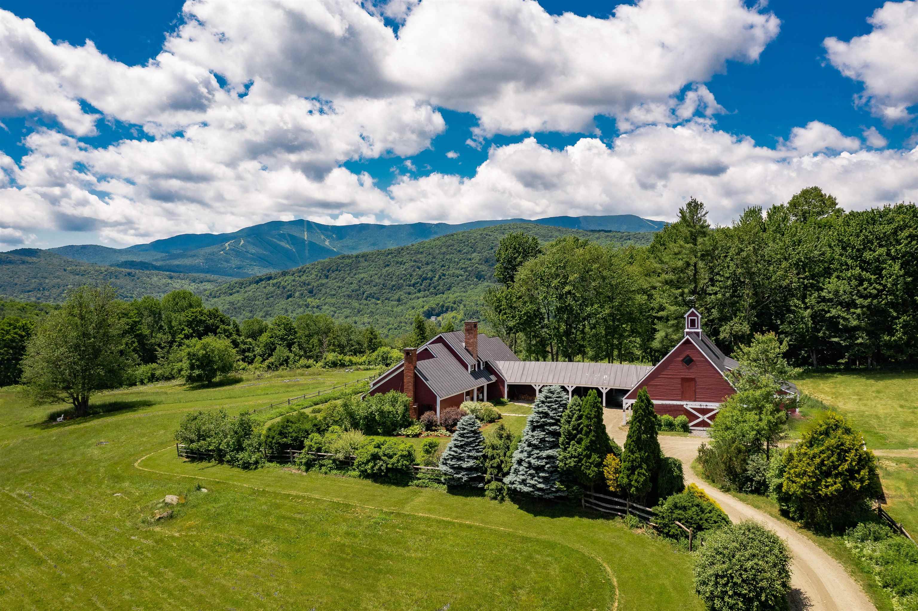 805 Rolston Road Waitsfield, VT 05673 - Photo 2 of 30