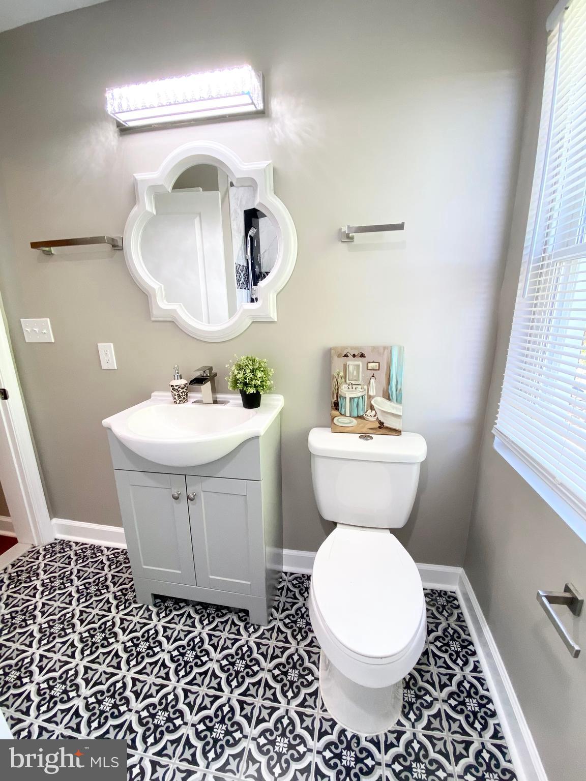 3818 Elkader Road Baltimore, MD 21218 - Photo 13 of 24