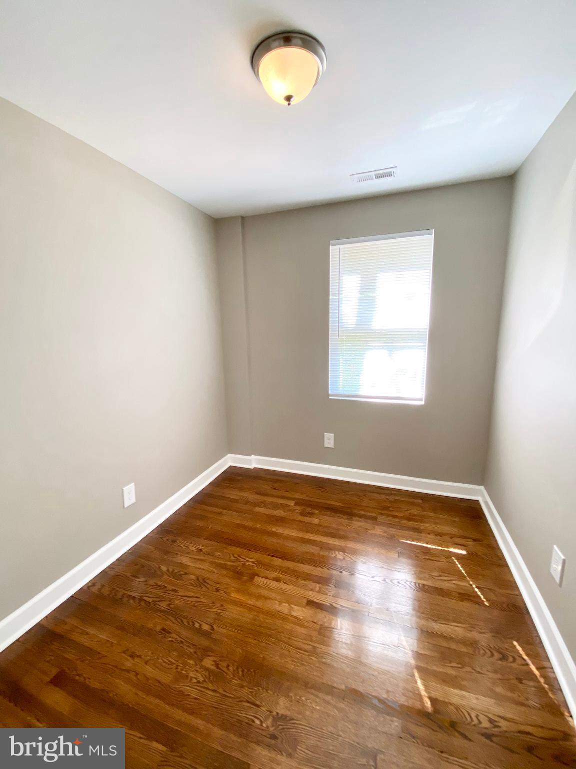 3818 Elkader Road Baltimore, MD 21218 - Photo 17 of 24