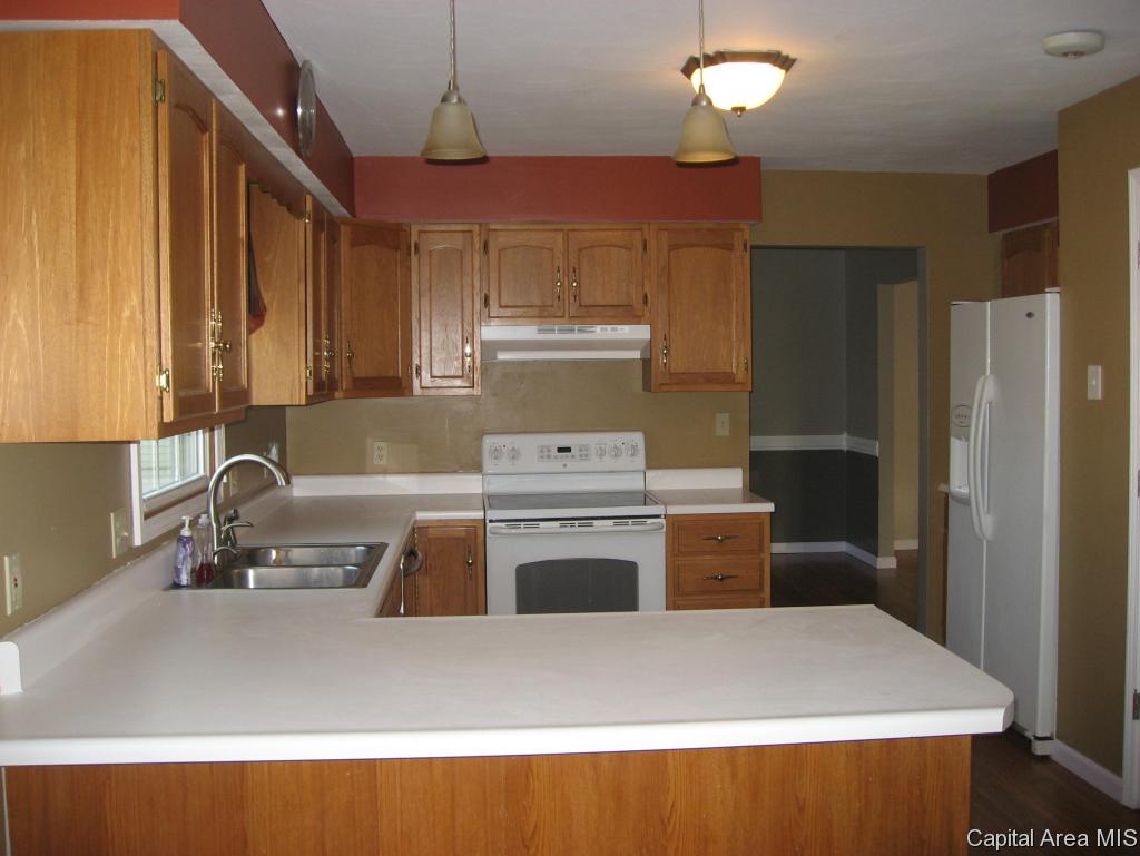 4216 Deming Drive Springfield, IL 62703 - Photo 6 of 21