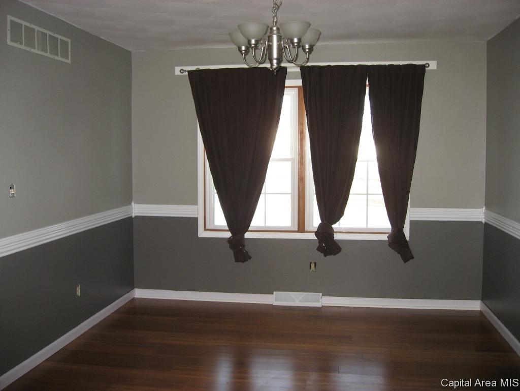 4216 Deming Drive Springfield, IL 62703 - Photo 10 of 21