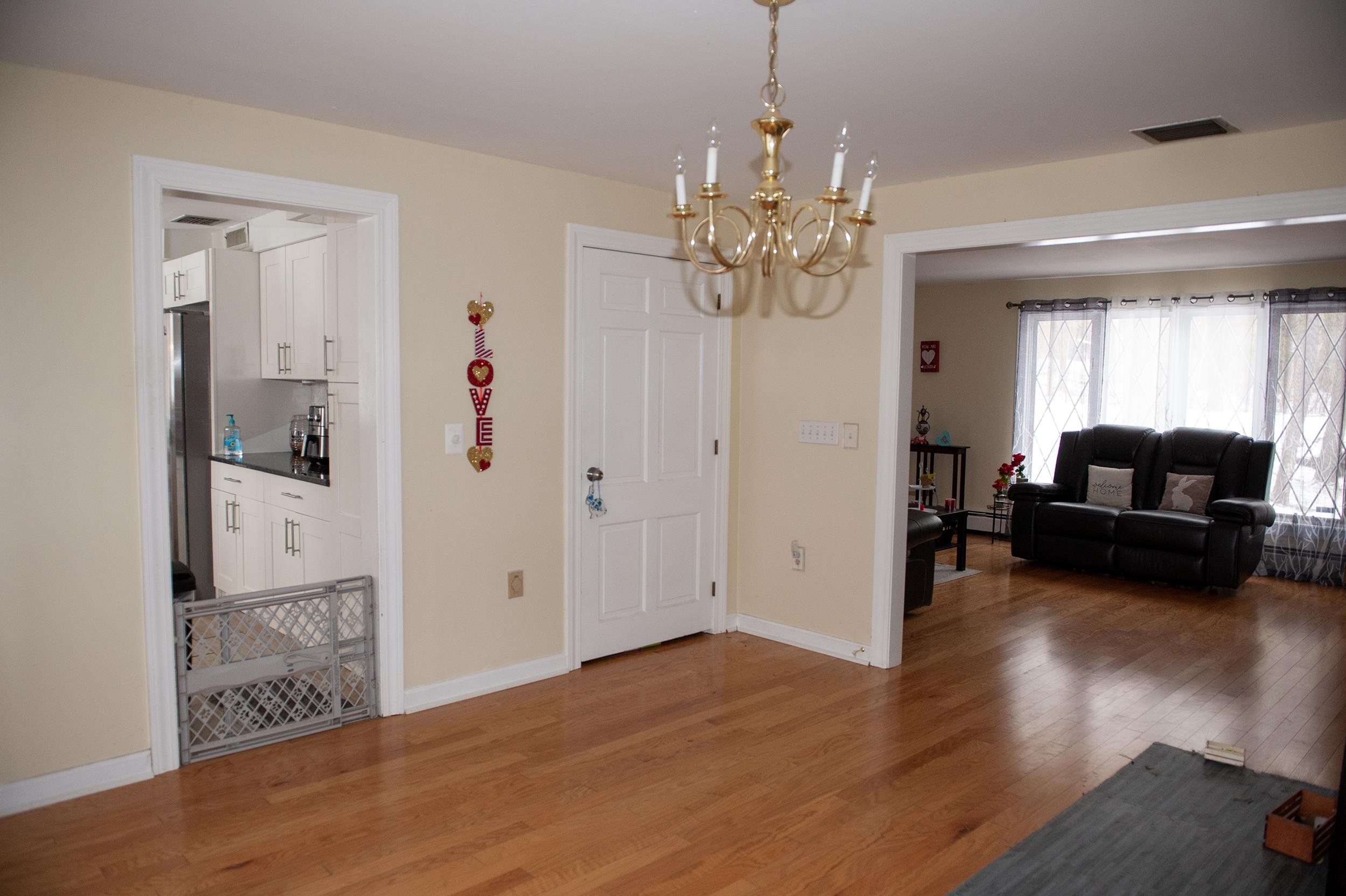 21 Dianna Road Londonderry, NH 03053 - Photo 7 of 34