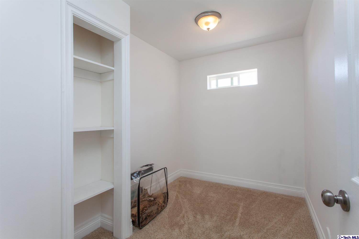 40251 Flintrock Road Leona Valley, CA 93551 - Photo 21 of 32 a room with a window