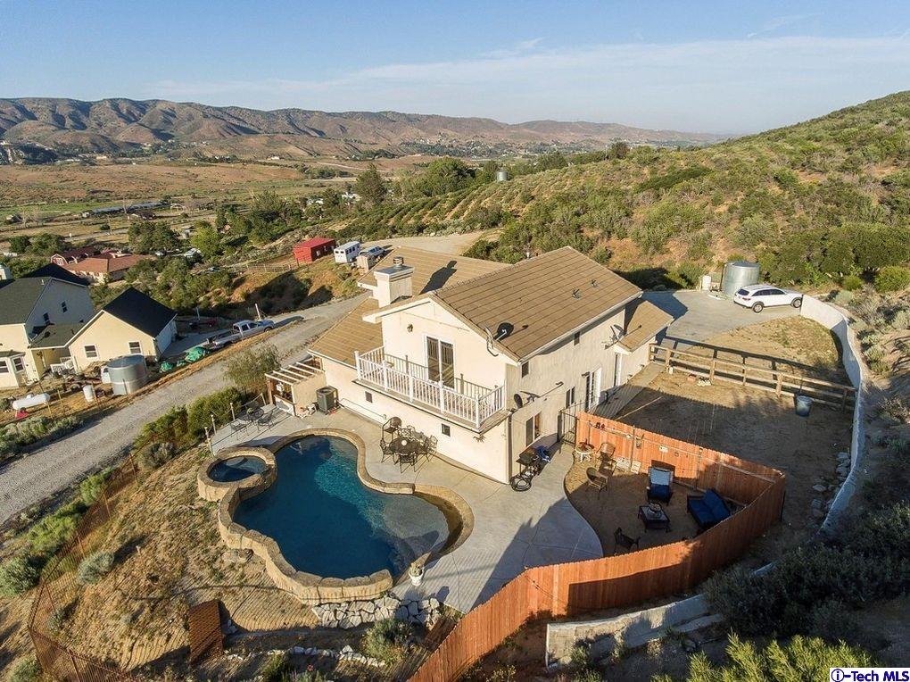 40251 Flintrock Road Leona Valley, CA 93551 - Photo 29 of 32 an aerial view of a house with a ocean view