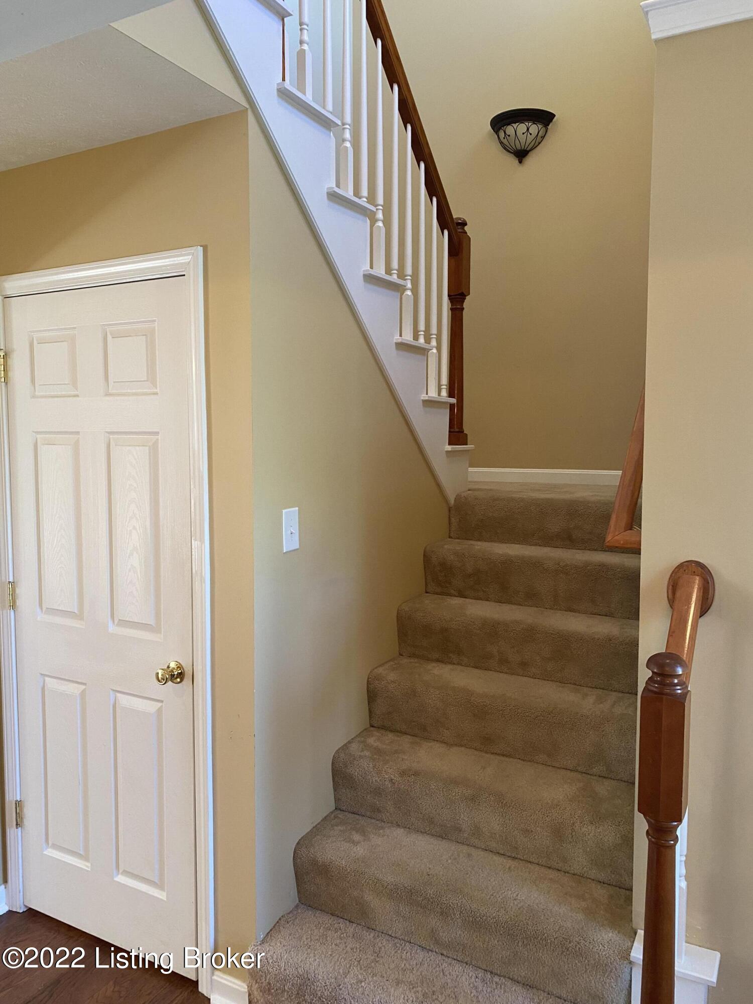 161 Portobello Road Radcliff, KY 40160 - Photo 6 of 62 IMG-3374