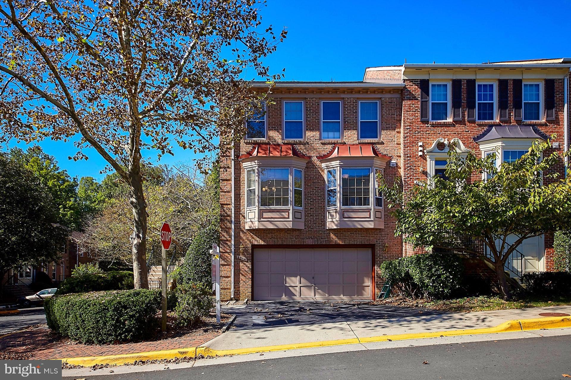 6514 Serenade Place Springfield, VA 22150 - Photo 1 of 30 Exterior (Front)