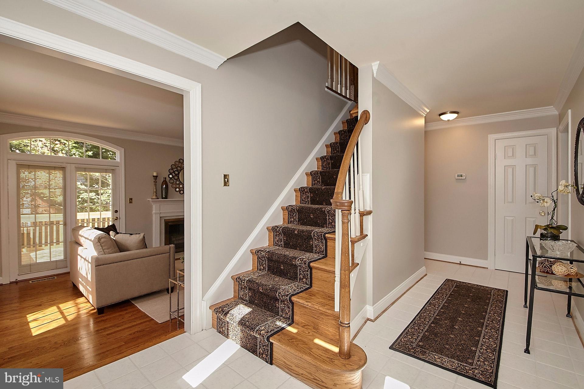6514 Serenade Place Springfield, VA 22150 - Photo 5 of 30 Interior (General)