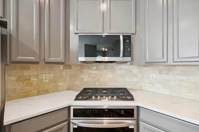 $525,000 | 2300 Caldwell Drive, Bedford, TX 76021