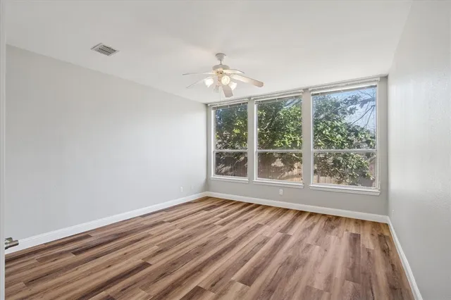 $525,000 | 2300 Caldwell Drive, Bedford, TX 76021