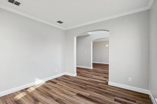 $525,000 | 2300 Caldwell Drive, Bedford, TX 76021