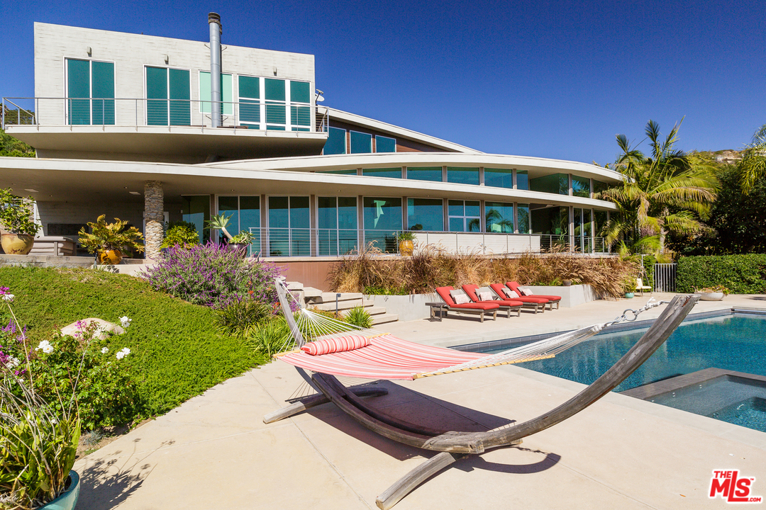 27366 Winding Way Malibu, CA 90265 - Photo 2 of 43