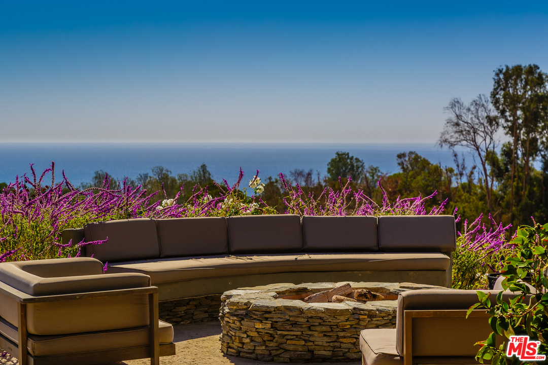 27366 Winding Way Malibu, CA 90265 - Photo 5 of 43