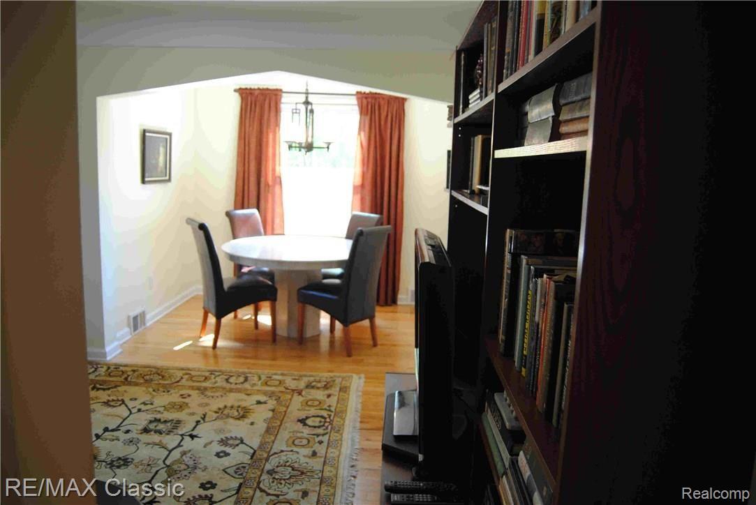 2175 Harvard Road Berkley, MI 48072 - Photo 20 of 52 Dining Room 1.jpg