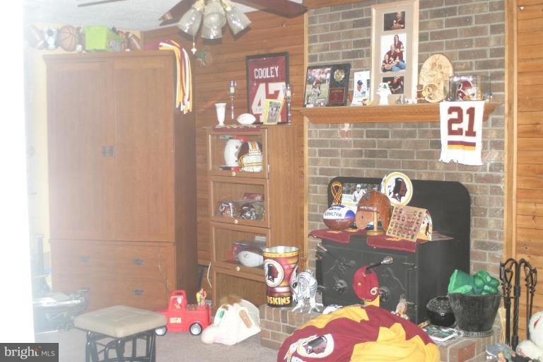 173 Choptank Road Stafford, VA 22556 - Photo 4 of 14 Recreation Room