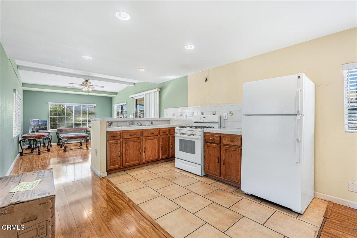 145 Ibsen Place, Unit 3 Oxnard, CA 93033 - Photo 14 of 47 06-DSC00106