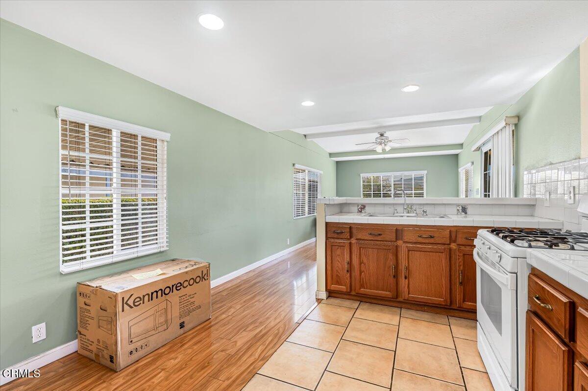 145 Ibsen Place, Unit 3 Oxnard, CA 93033 - Photo 16 of 47 17-DSC00234