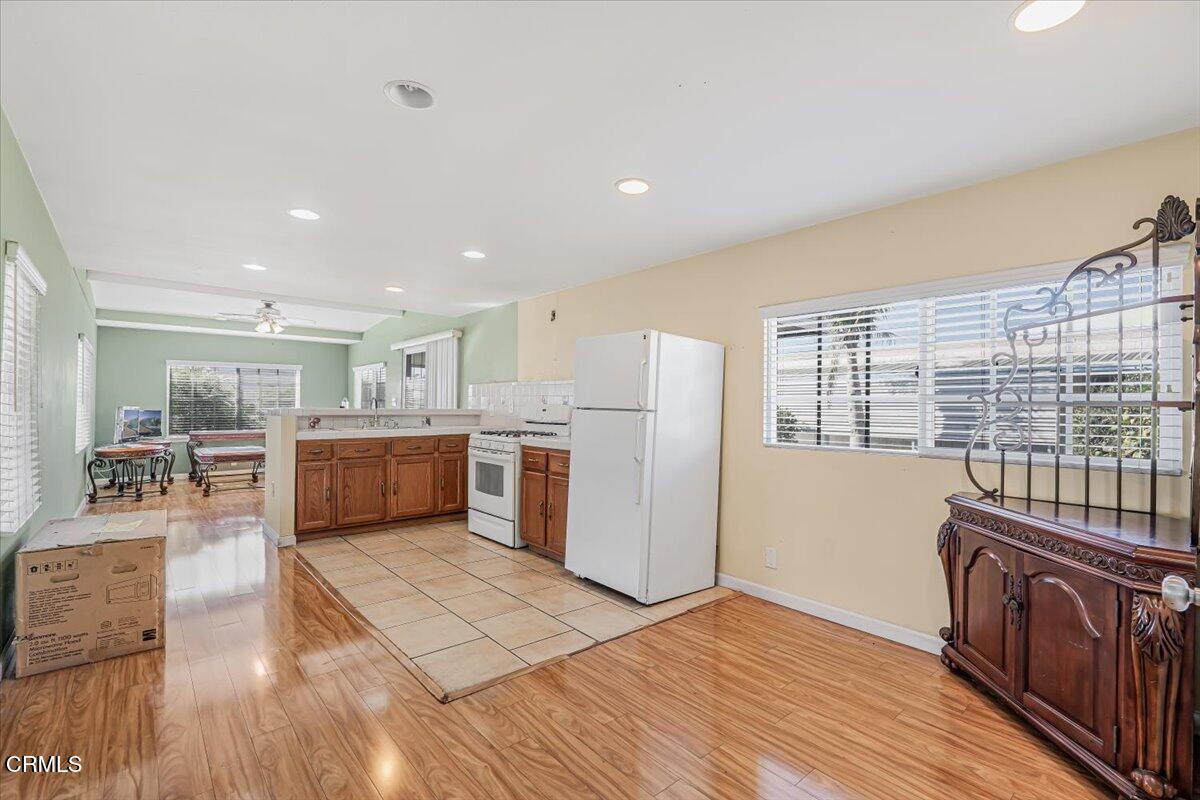 145 Ibsen Place, Unit 3 Oxnard, CA 93033 - Photo 17 of 47 03-DSC00073