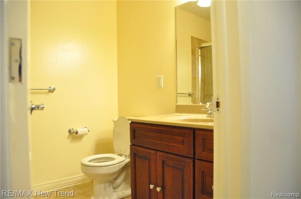 30042 Twelve Mile Road, Unit 57 Farmington, MI 48334 - Photo 10 of 29