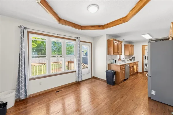 $270,000 | 821 Northeast Michael Drive, Lee's Summit, MO 64086