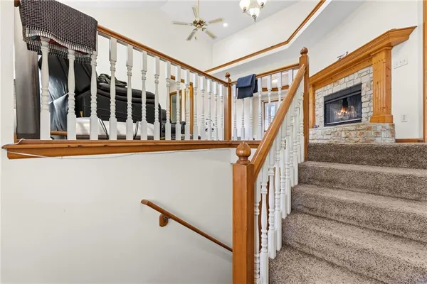 $270,000 | 821 Northeast Michael Drive, Lee's Summit, MO 64086