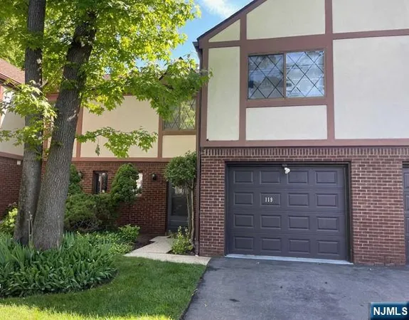 $4,900 | 119 Broadway, Cresskill, NJ 07626