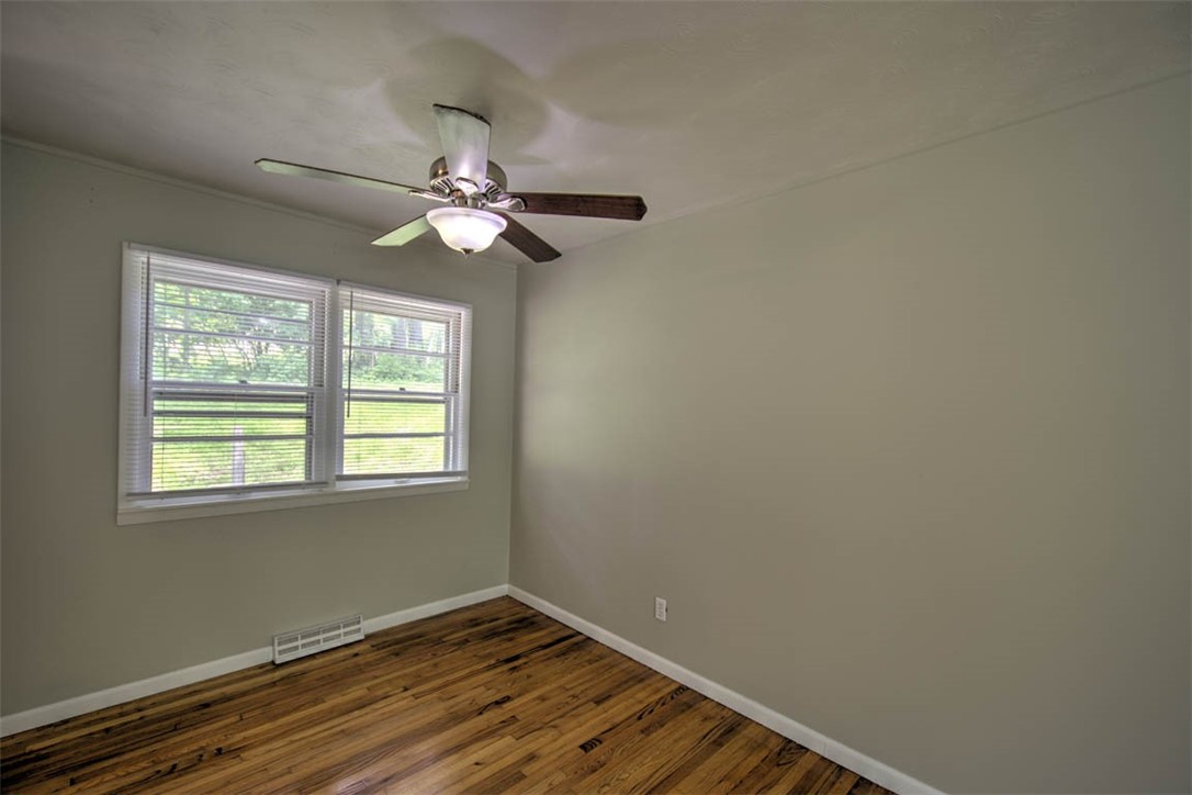 2339 South Rainwater Drive Decatur, IL 62521 - Photo 10 of 25