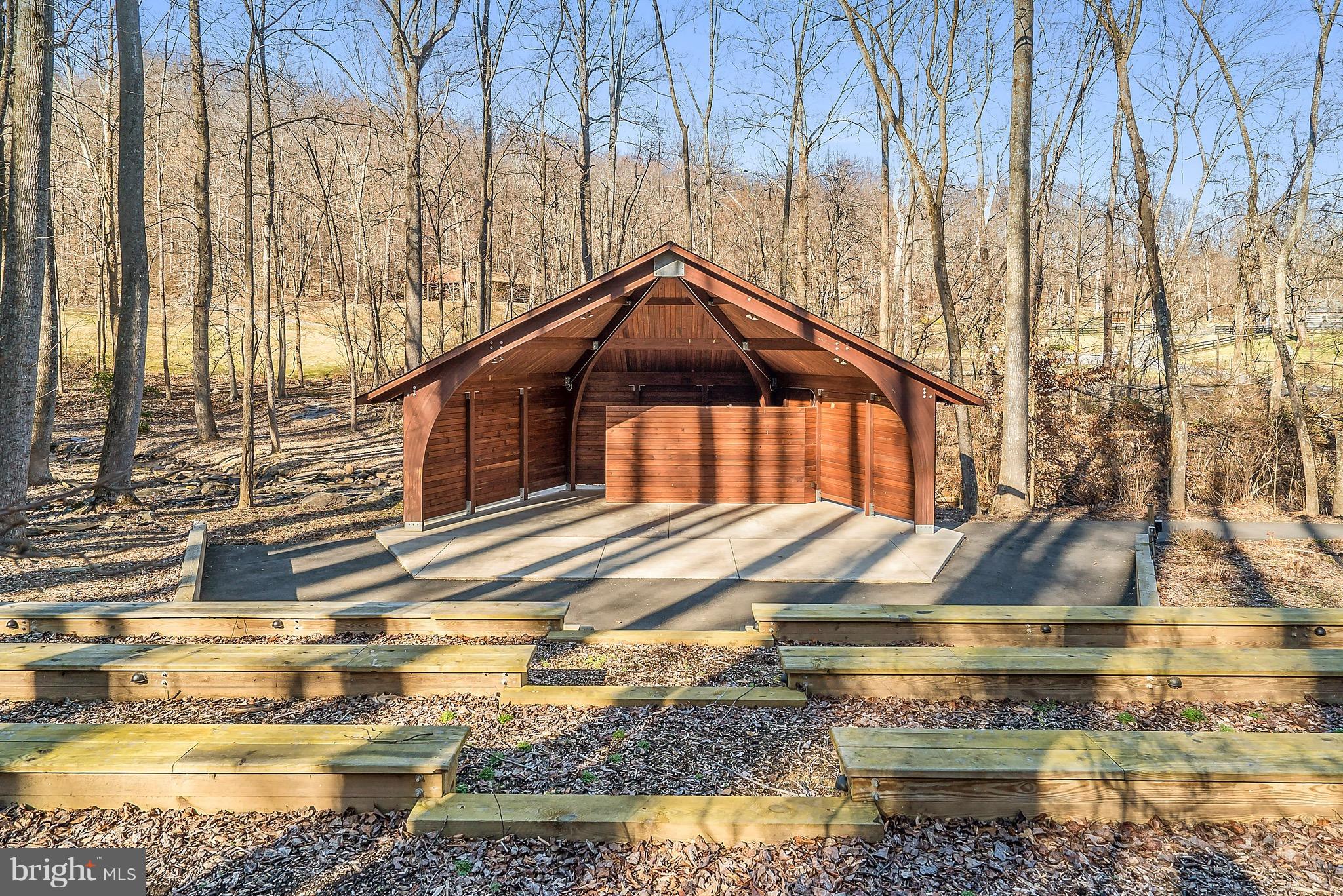 12494 Moss Hollow Road Markham, VA 22643 - Photo 24 of 26 Ampitheater