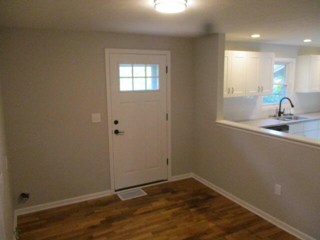 609 East Prairie Ronde Street Dowagiac, MI 49047 - Photo 15 of 23 10