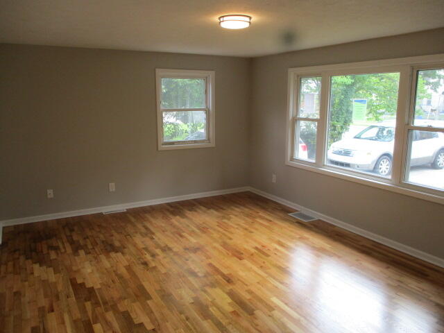 609 East Prairie Ronde Street Dowagiac, MI 49047 - Photo 7 of 23 2
