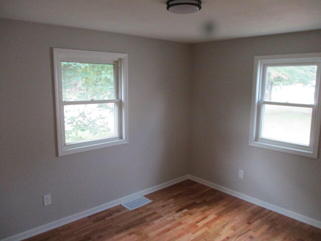 609 East Prairie Ronde Street Dowagiac, MI 49047 - Photo 9 of 23 4