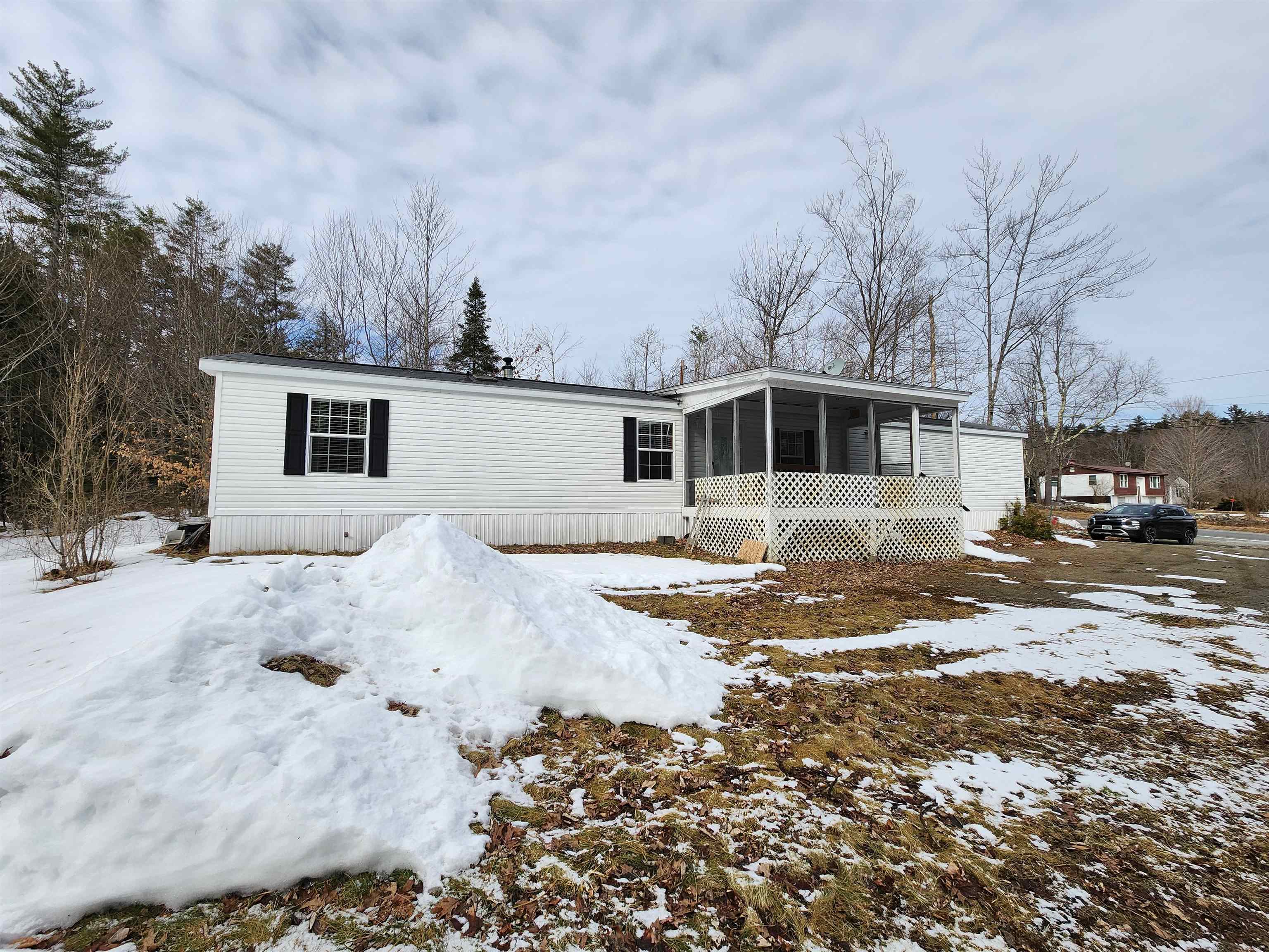 381 Lake Tarleton Road Warren, NH 03279 - Photo 4 of 27 Gallery Image 4