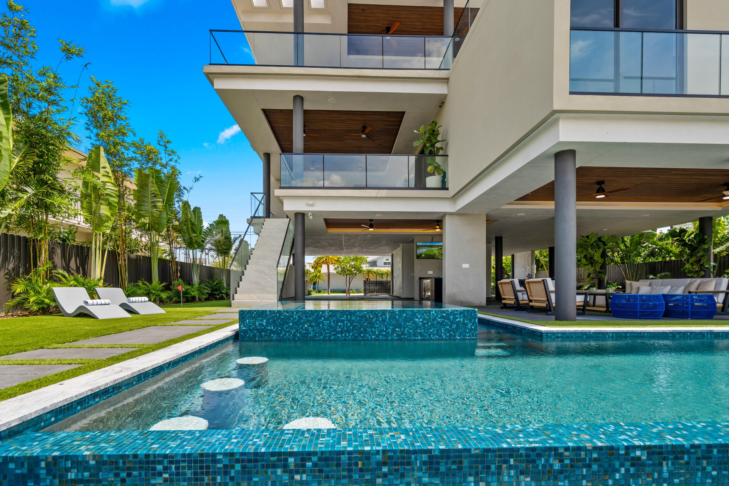 16 South Exuma Road Key Largo, FL 33037 - Photo 4 of 74 Gallery Image 4
