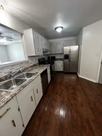 $1,400 | 323 Atlantic Avenue, Oak Grove, KY 42262